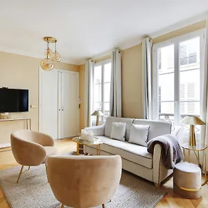 Apartment Pick A Flat's In Opera Saint Lazarre - Rue De L'isly, Paris